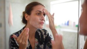 Periorale Dermatitis: Wenn Pflege die Haut krank macht