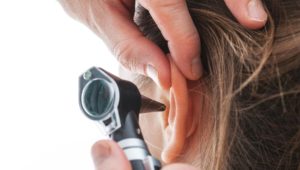 Tinnitus behandeln: Unbedingt die 24-Stunden-Regel beachten