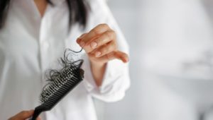 Mittel gegen Haarausfall: Das hilft wirklich